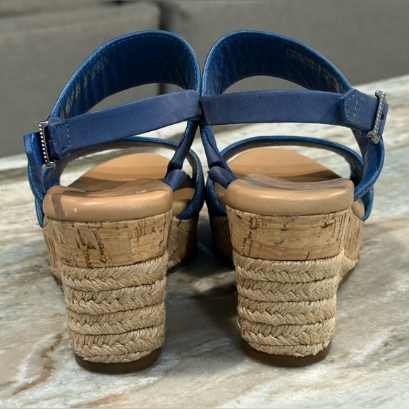 Women’s UGG Elena Sandals Espadrille Wedge Heel
Slingback Blue Leather- Size 7 - Picture 5 of 8